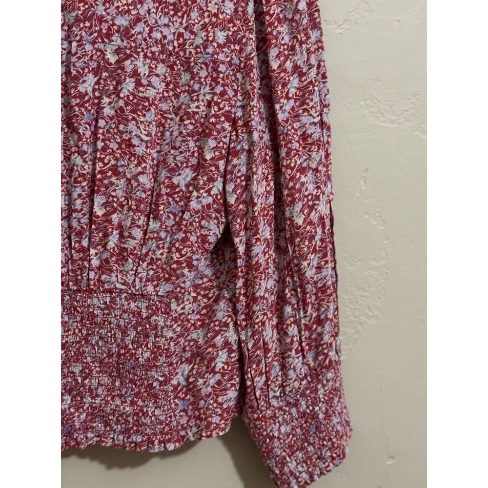 Abercrombie & Fitch Blouse Size M - Burgundy Red Floral Smocked Cropped